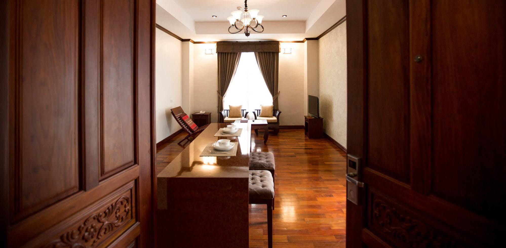 Capitol Residence Vientiane Eksteriør billede